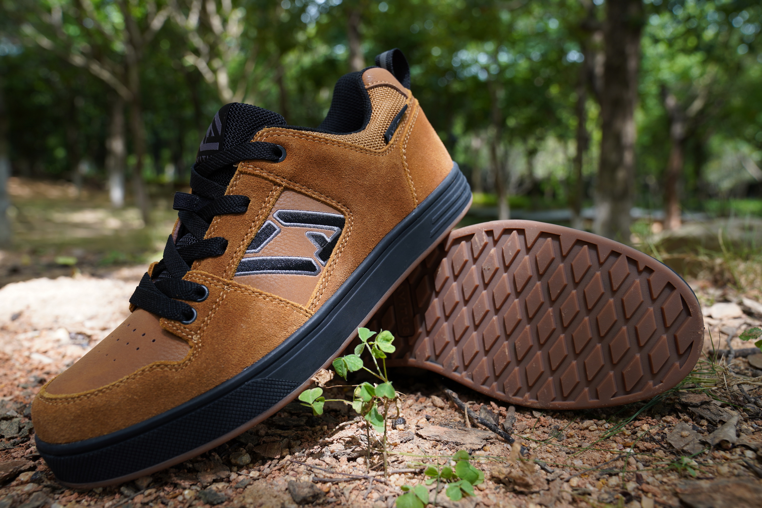 AVITUS Zapatillas MTB Shoes Fl - Mountain Biking Games reseña y precio